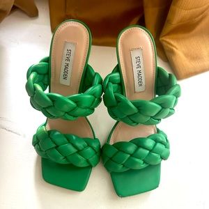 Steve Madden green
